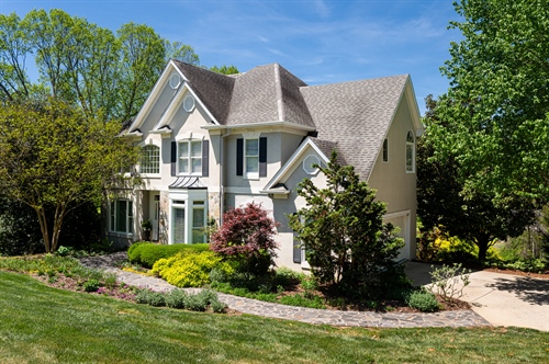 38 Pine Acre Boulevard,  Asheville, NC 28804