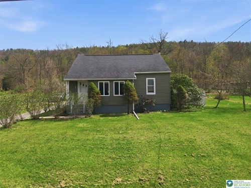 817 Oak Grove Drive,  Mahoning Township, PA 18235