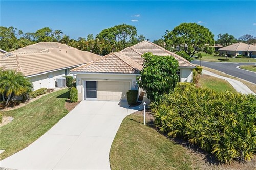 8390 Parkside Dr,  Englewood, FL 34224