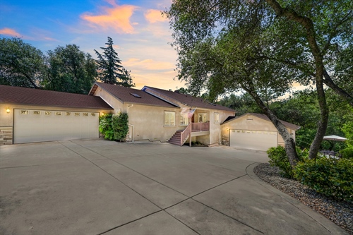 11604 Sherwood Way,  Auburn, CA 95602