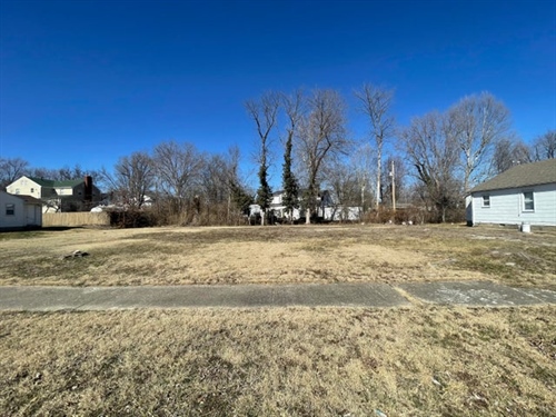 1221 E Jackson Street,  Mexico, MO 65265