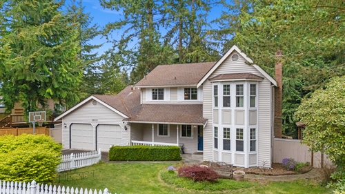 10833 32nd Dr SE,  Everett, WA 98208