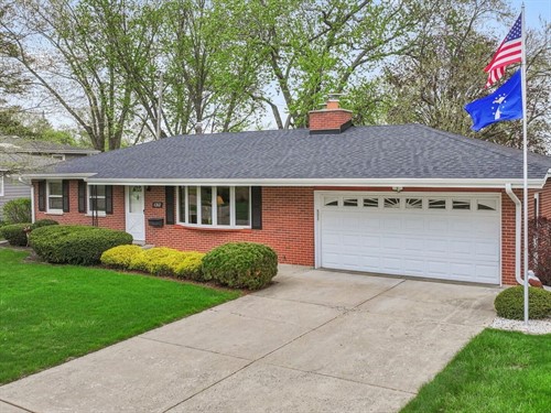 1312 Royal Dr,  Montgomery, IL 60538