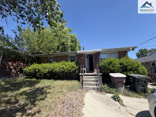 2213 Tuscaloosa St,  Greensboro, NC 27401