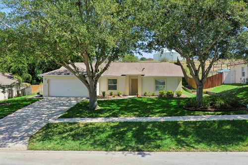 965 Scenic View Circle,  Minneola, FL 34715