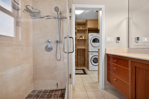 22 Cummings Drive,  Santa Rosa, CA 95404