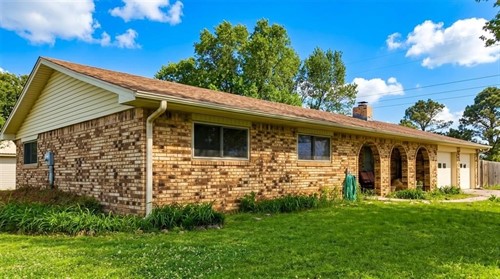 701 Highway 110,  Davis, OK 73030