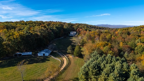 665 Newport Rd,  Spottsville, VA 24476