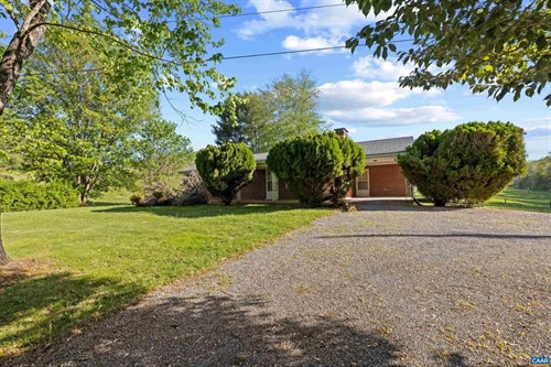 4206 Maury River Rd,  Rockbridge Baths, VA 24473