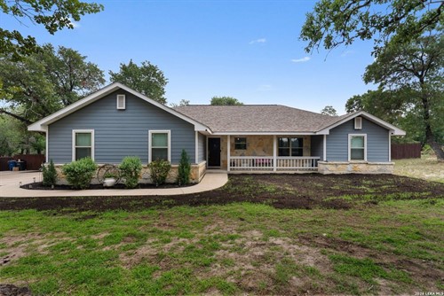 197 Cibolo Ridge Dr,  La Vernia, TX 78121