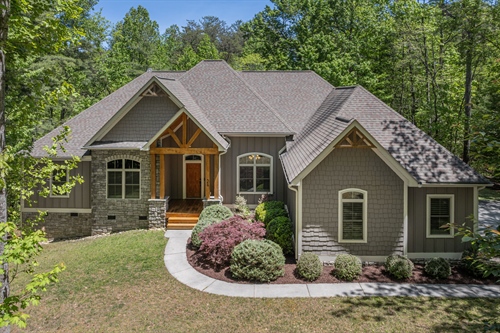 349 Freedom Trail Court,  Zirconia, NC 28790