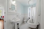 32-922 S 48th St_32