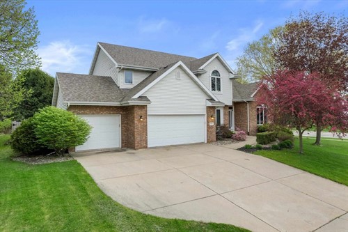 911 Eddington Dr,  Sun Prairie, WI 53590