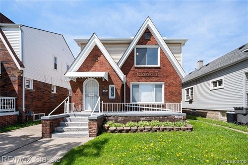7239 Barrie St,  Dearborn, MI 48126