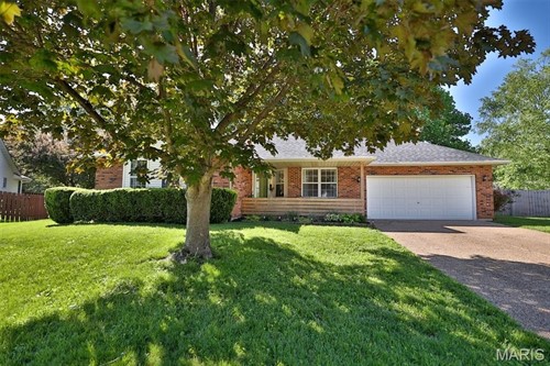 6 Dunlap Sound,  Edwardsville, IL 62025