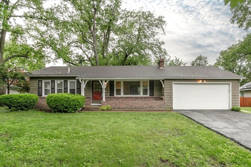7832 Tomahawk Road,  Prairie Village, KS 66208