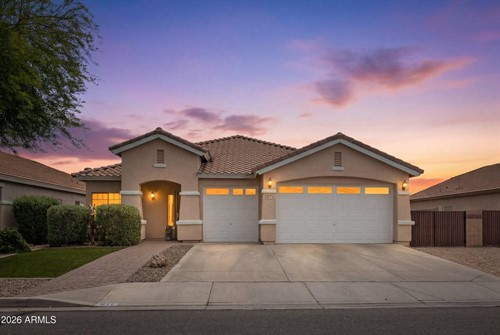 871 E Harold Dr,  San Tan Valley, AZ 85140