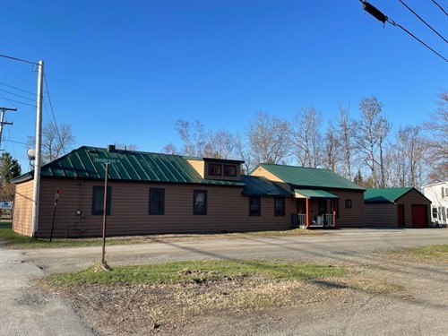540 Main St,  Jackman, ME 04945