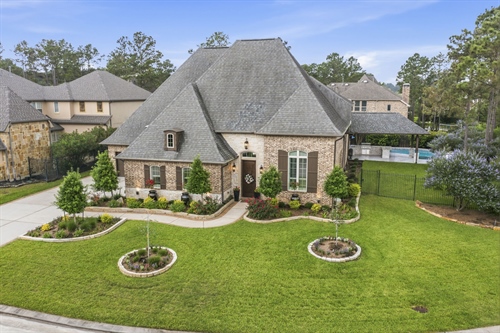 15 N Shasta Bend Circle,  The Woodlands, TX 77389