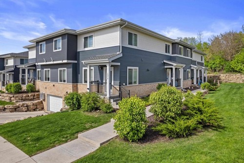 1973 N Windsor Ave,  Cottage Grove, WI 53527