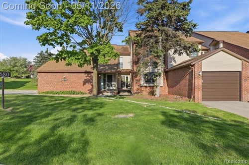6680 Ridgefield Cir Apt 101,  West Bloomfield Township, MI 48322