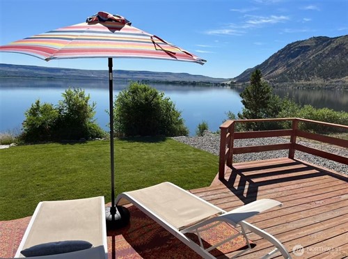 622 1st St,  Brewster, WA 98812