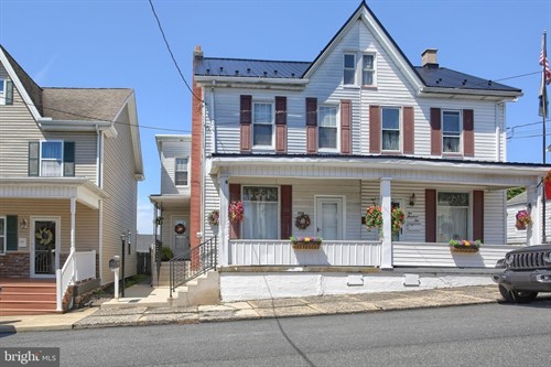 208 East St,  Williamstown, PA 17098