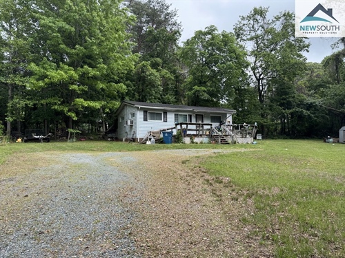 7410 Seldon Rd,  Summerfield, NC 27358