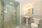 LL full bath