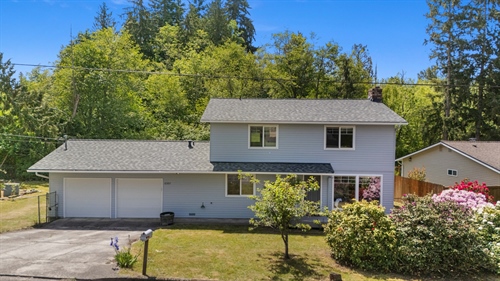 12307 SE 74th St,  Newcastle, WA 98056