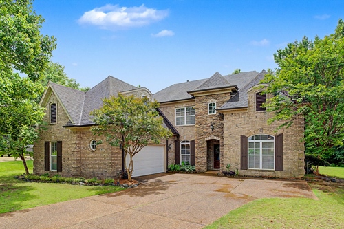 3677 Kenton Drive,  Southaven, MS 38672