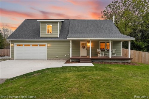 5835 Warner Rd,  Howell, MI 48836