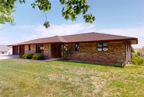1109 Valley View Dr,  Ida Grove, IA