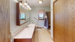 1109-Valley-View-Bathroom 2