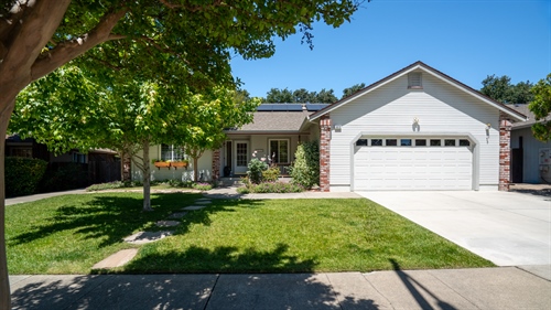 5079 Charmian Drive,  Santa Rosa, CA 95409