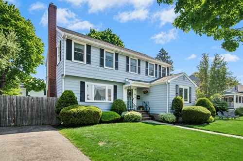 30 Shetland Road,  Marblehead, MA 01945