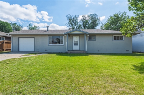 421 Marquette Drive,  Colorado Springs, CO 80911