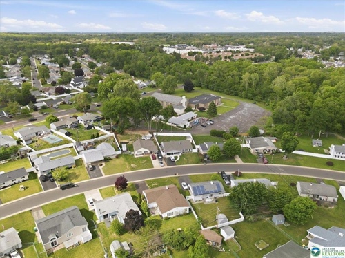 812 Auburn Road,  Falls Twp, PA 19030