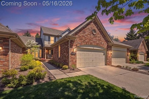 39656 Village Run Dr,  Northville Township, MI 48168