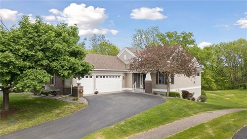 9755 Wedgewood Cir,  Woodbury, MN 55125