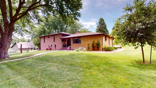503 Center Lane,  Ida Grove, IA 51445