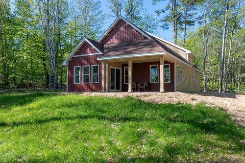 1 Winter Dr,  Embden, ME 04958