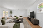 BROMLEY DRIVE - 726 - FAMILY ROOM - STAGED 