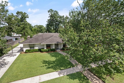 726 Bromley Dr,  Baton Rouge, LA 70808