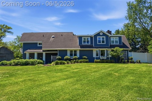 5080 Pleasant Valley Rd,  Brighton Township, MI 48114