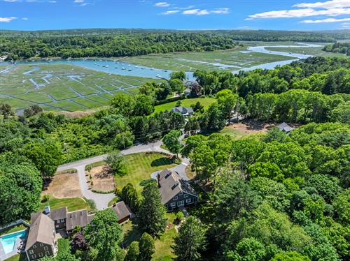26 Neal Gate St, Scituate, MA 02066