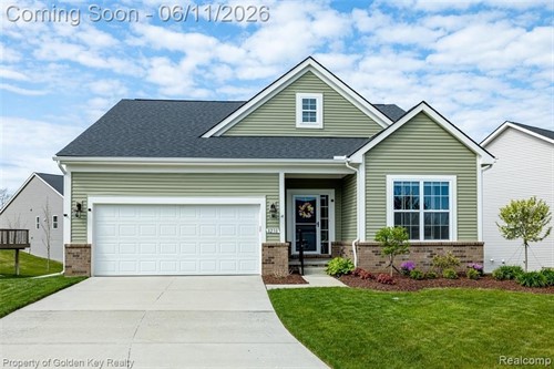 8238 Carston Ln,  Green Oak Township, MI 48116
