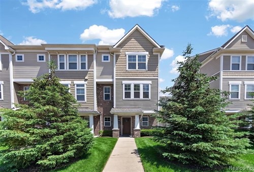 3534 Rochester Rd,  Royal Oak, MI 48073