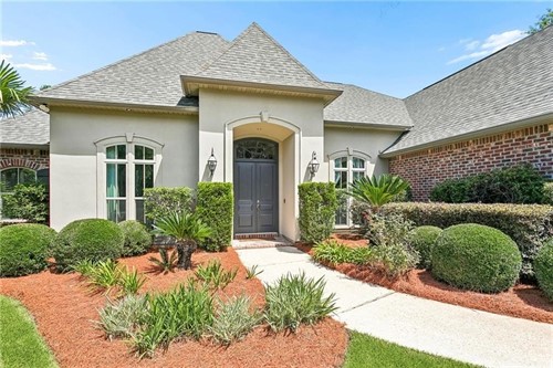 211 Delta Dr,  Mandeville, LA 70448