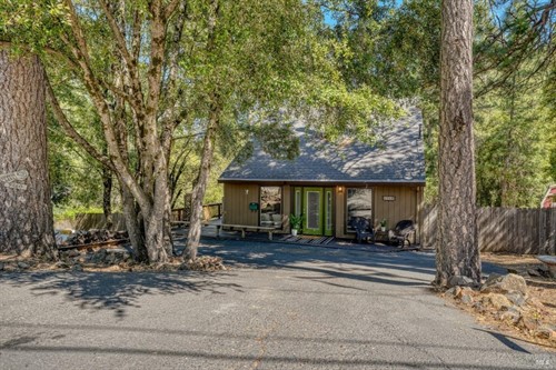 9260 Hoberg Dr E,  Cobb, CA 95426